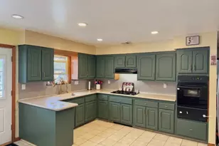 318 Cumberland Ave, Paterson, NJ 07502 - Photo 7