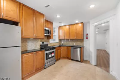 38 Prospect St, Bloomfield, NJ 07003 - Photo 9