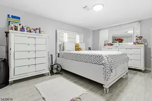1129 E Henry St, Linden, NJ 07036 - Photo 27