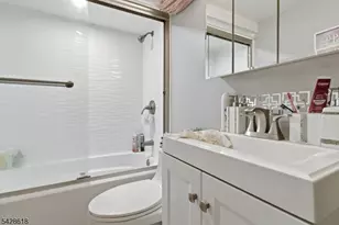 1129 E Henry St, Linden, NJ 07036 - Photo 25