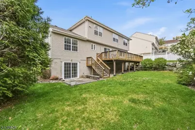 30 Elinora Dr, Wanaque, NJ 07465 - Photo 3