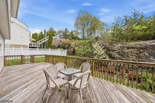 30 Elinora Dr, Wanaque, NJ 07465 - Photo 29