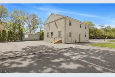 582 Franklin Ave, Nutley, NJ 07110 - Photo 5