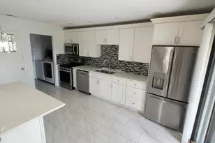 516 Westgate Dr, Edison, NJ 08820 - Photo 3
