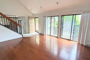 516 Westgate Dr, Edison, NJ 08820 - Photo 15