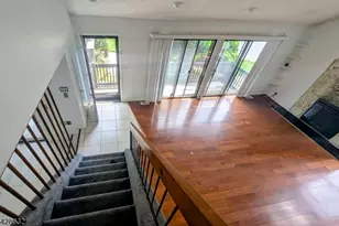 516 Westgate Dr, Edison, NJ 08820 - Photo 19