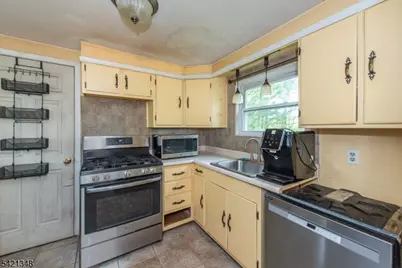 787 Tabor Rd, Parsippany, NJ 07950 - Photo 5