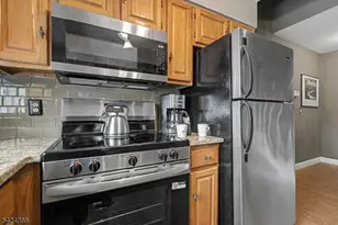 20 Crestmont Rd, Bedminster Township, NJ 07921 - Photo 11