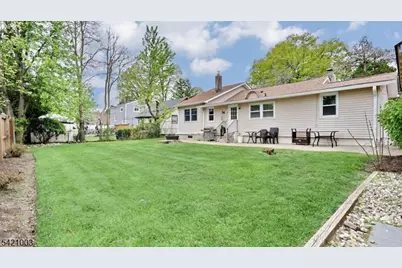 26 Mohawk Ave, Parsippany, NJ 07034 - Photo 35