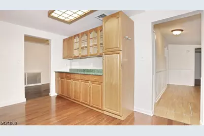 26 Mohawk Ave, Parsippany, NJ 07034 - Photo 15
