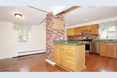26 Mohawk Ave, Parsippany, NJ 07034 - Photo 9