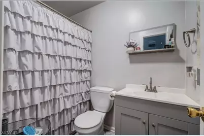 34 Saffron Dr, Lumberton Twp., NJ 08048 - Photo 11