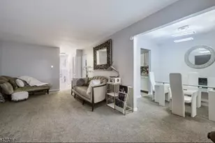 34 Saffron Dr, Lumberton Twp., NJ 08048 - Photo 5