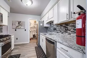 34 Saffron Dr, Lumberton Twp., NJ 08048 - Photo 9