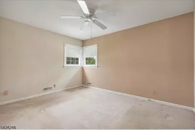 27 Fraley Dr, Franklin Township, NJ 08873 - Photo 23