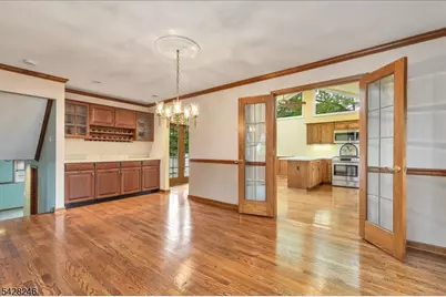 27 Fraley Dr, Franklin Township, NJ 08873 - Photo 7