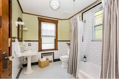 81 Evergreen Ave, Bloomfield Twp., NJ 07003 - Photo 29