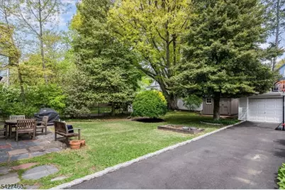 81 Evergreen Ave, Bloomfield Twp., NJ 07003 - Photo 45