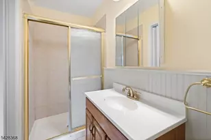 260 Wildflower Ln, Hillsborough Township, NJ 08844 - Photo 13