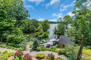 29 Air Castle Isle, Hopatcong, NJ 07821 - Photo 3