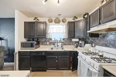 24 Johnson Ave, Newark, NJ 07108 - Photo 23