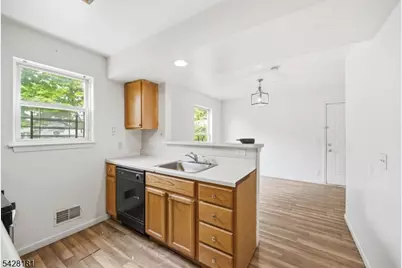 24 Johnson Ave, Newark, NJ 07108 - Photo 13