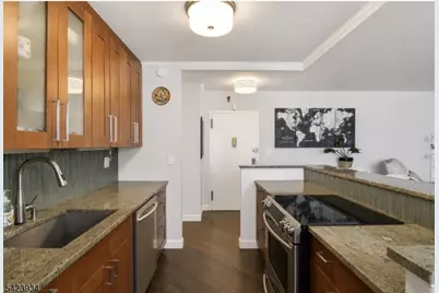 100 Manhattan Ave #1612, Union City, NJ 07087 - Photo 27