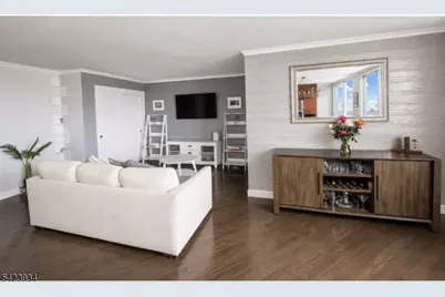 100 Manhattan Ave #1612, Union City, NJ 07087 - Photo 9