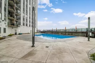 100 Manhattan Ave, Union City, NJ 07087 - Photo 19