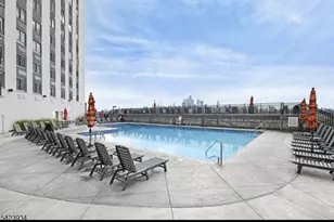 100 Manhattan Ave, Union City, NJ 07087 - Photo 31