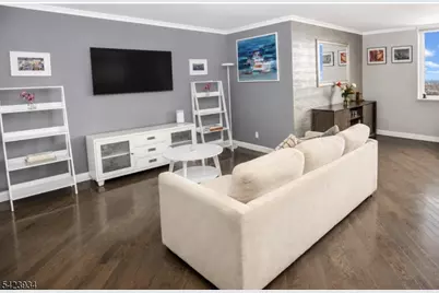 100 Manhattan Ave #1612, Union City, NJ 07087 - Photo 3