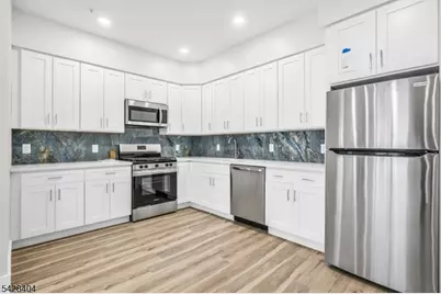 66 Mount Prospect Ave #4, Clifton, NJ 07013 - Photo 3