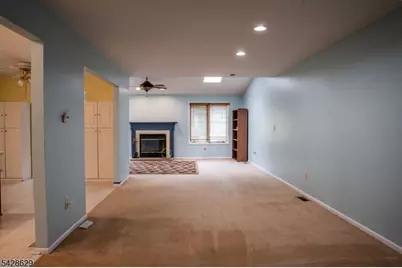 5 Elm Ter, Raritan Township, NJ 08822 - Photo 7