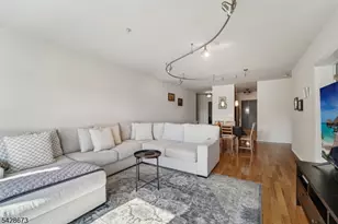 129 The Promenade, Edgewater, NJ 07020 - Photo 3