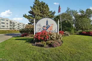 129 The Promenade, Edgewater, NJ 07020 - Photo 11