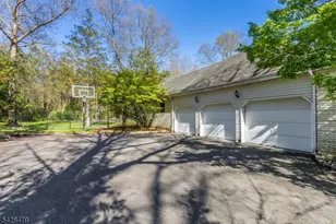 55 Janelle Ct, Bedminster Township, NJ 07921 - Photo 43