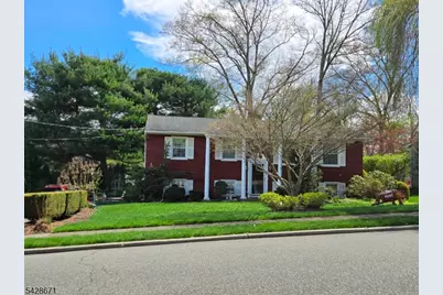 3 Perrelli Ln, Jefferson Township, NJ 07438 - Photo 3