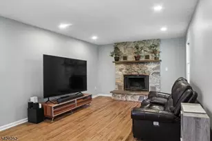 153 Smallwood Ave, Belleville, NJ 07109 - Photo 3