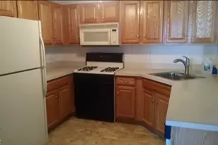 37 Parkside Ct, Wayne, NJ 07470 - Photo 3