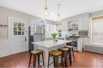 10 Thompson St, Bernardsville, NJ 07924 - Photo 5