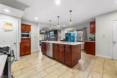 130 Renner Ave, Newark, NJ 07112 - Photo 9