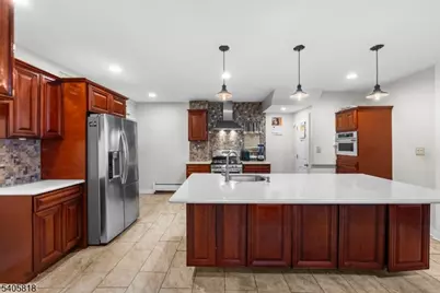 130 Renner Ave, Newark, NJ 07112 - Photo 5