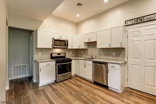 173 Bungalow Terrace, Long Hill Township, NJ 07946 - Photo 3