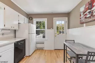 75 Hillside Ave, Berkeley Heights Township, NJ 07922 - Photo 5