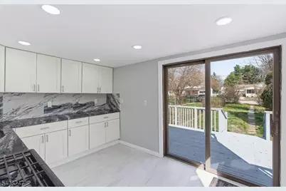 217 W Union St, Burlington City, NJ 08016 - Photo 11