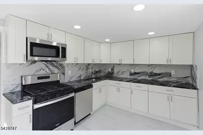 217 W Union St, Burlington City, NJ 08016 - Photo 9