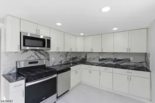 217 W Union St, Burlington City, NJ 08016 - Photo 9