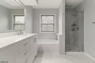 119 Hawthorne Ct, Rockaway Township, NJ 07866 - Photo 15
