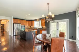 49 Sovereign Dr, Mount Olive, NJ 07836 - Photo 17