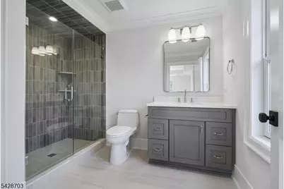 6 Benson Ct, Millburn, NJ 07078 - Photo 35